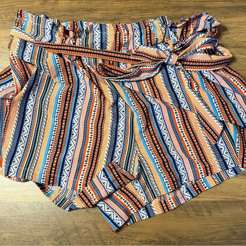 SHEIN High Waist Multicolor Patterned Shorts
